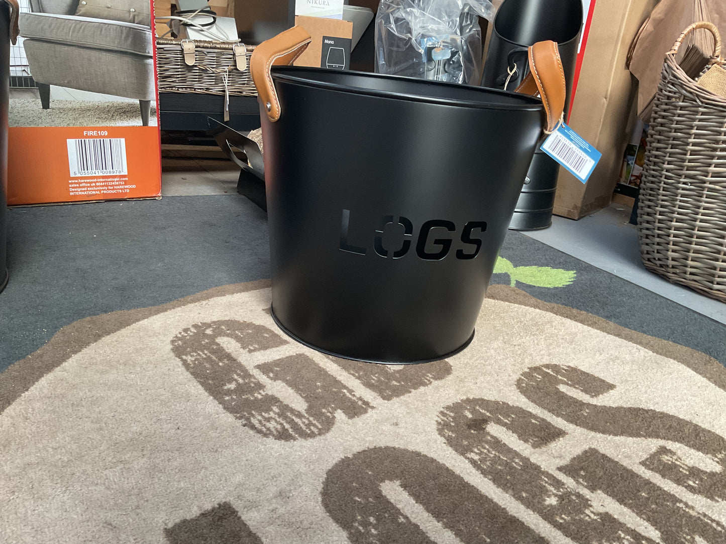 Logs - metal basket with leather handle