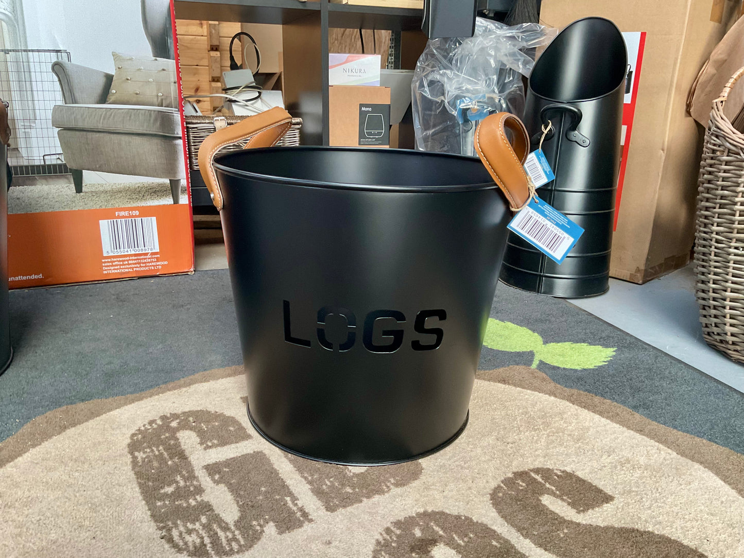 Logs - metal basket with leather handle
