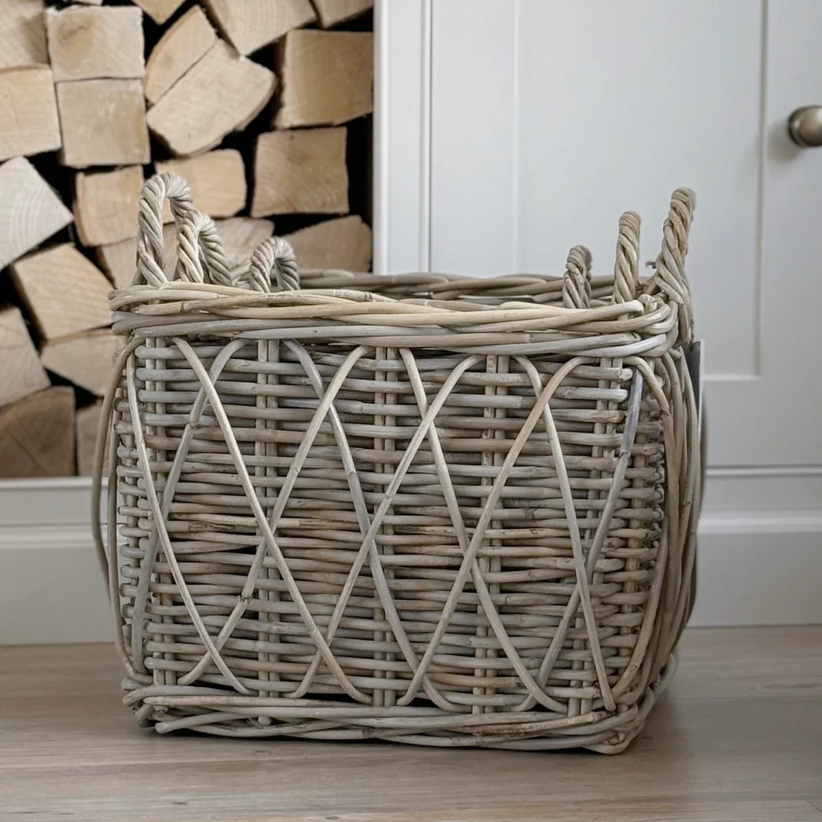 Square basket cross weave - Medium