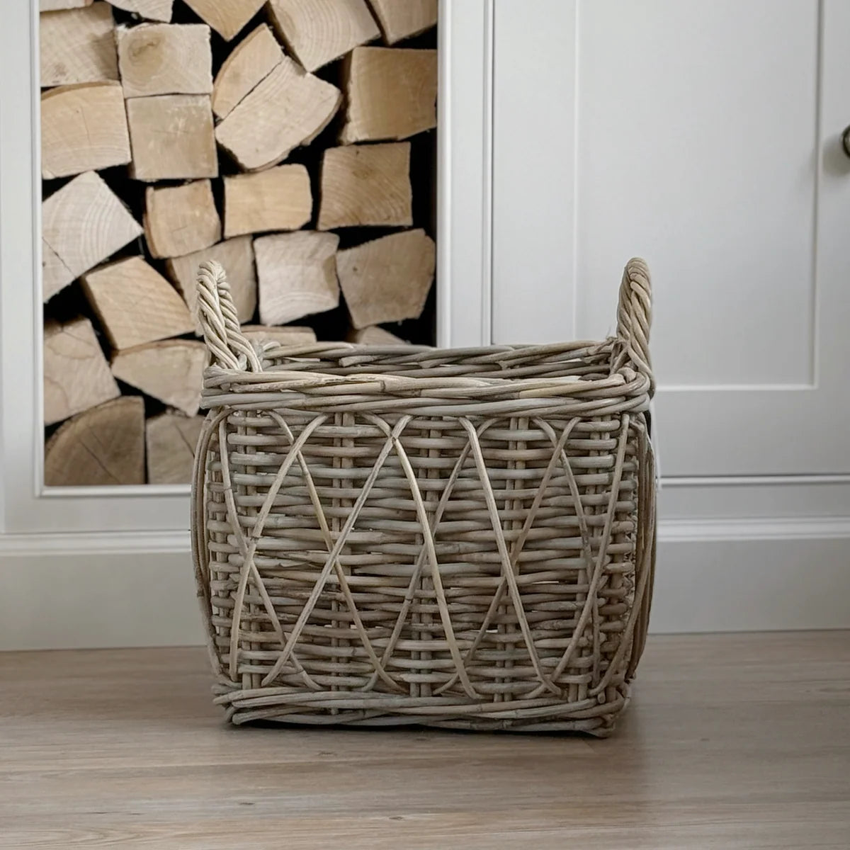 Square basket cross weave - Medium